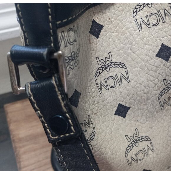 Vtg. MCM Drawstring Viestos Bucket Bag NAVY WHITE C7594 - Picture 8 of 16